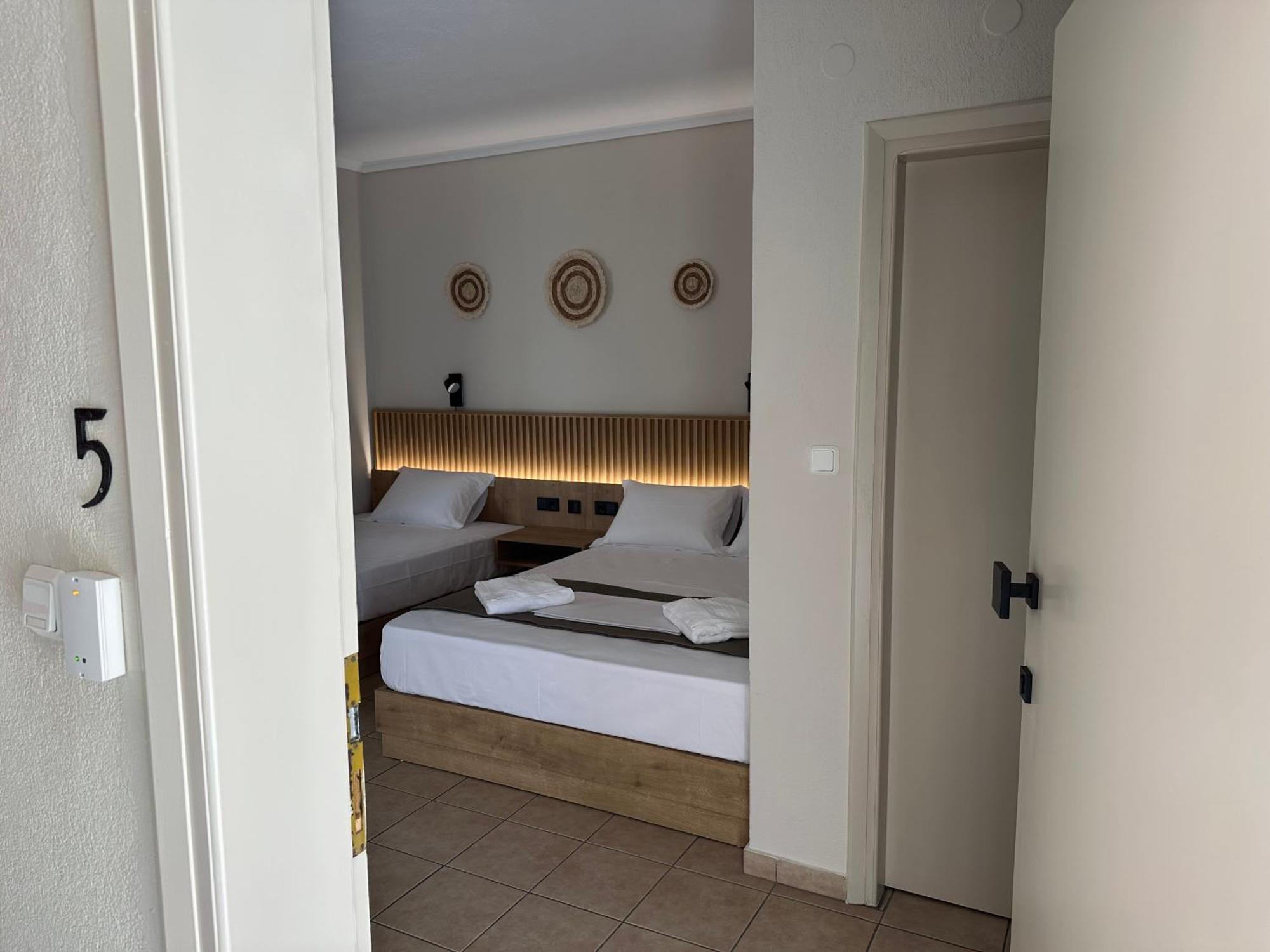 Anna Rooms Vrasná Exteriér fotografie