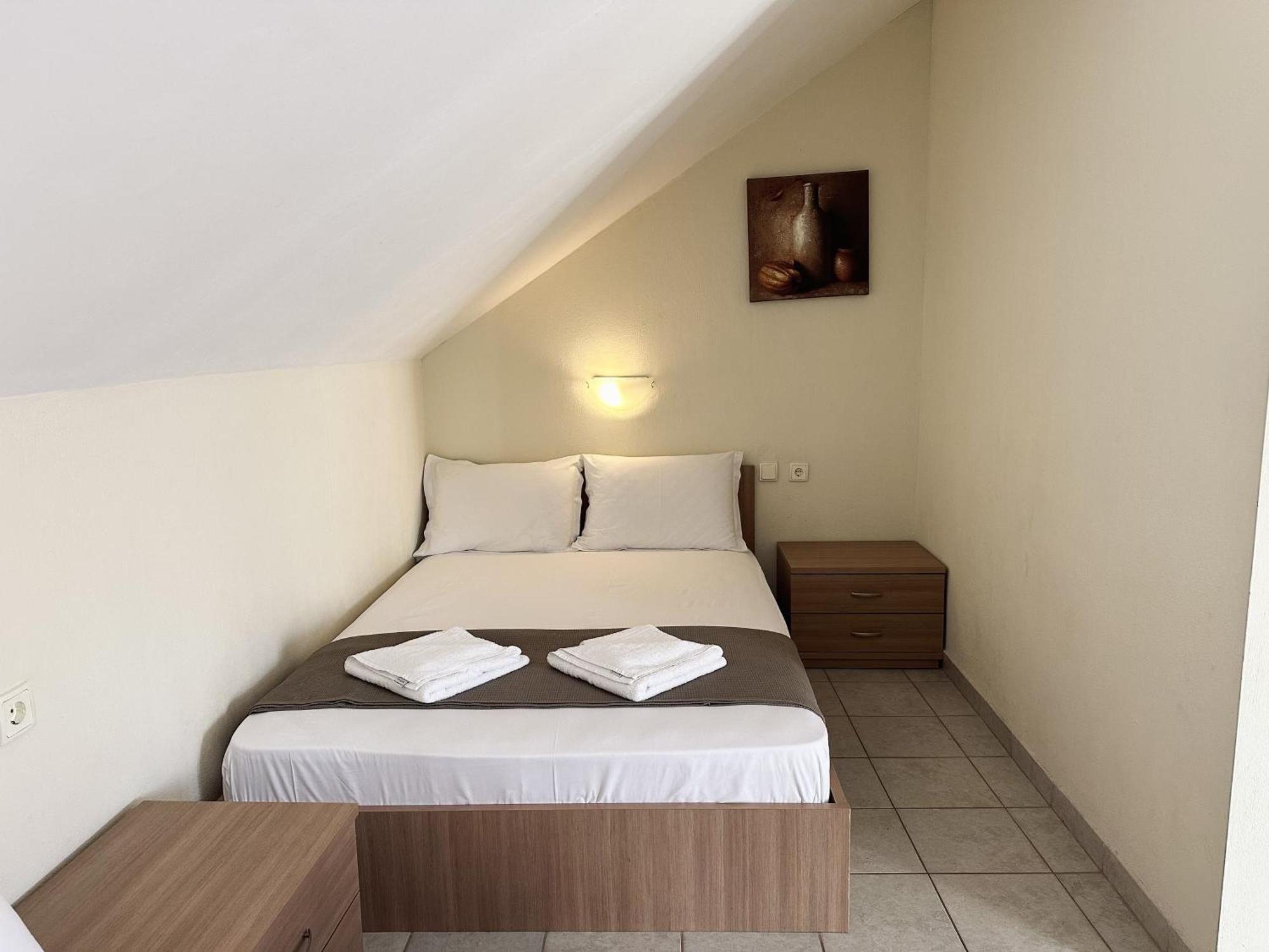 Anna Rooms Vrasná Exteriér fotografie