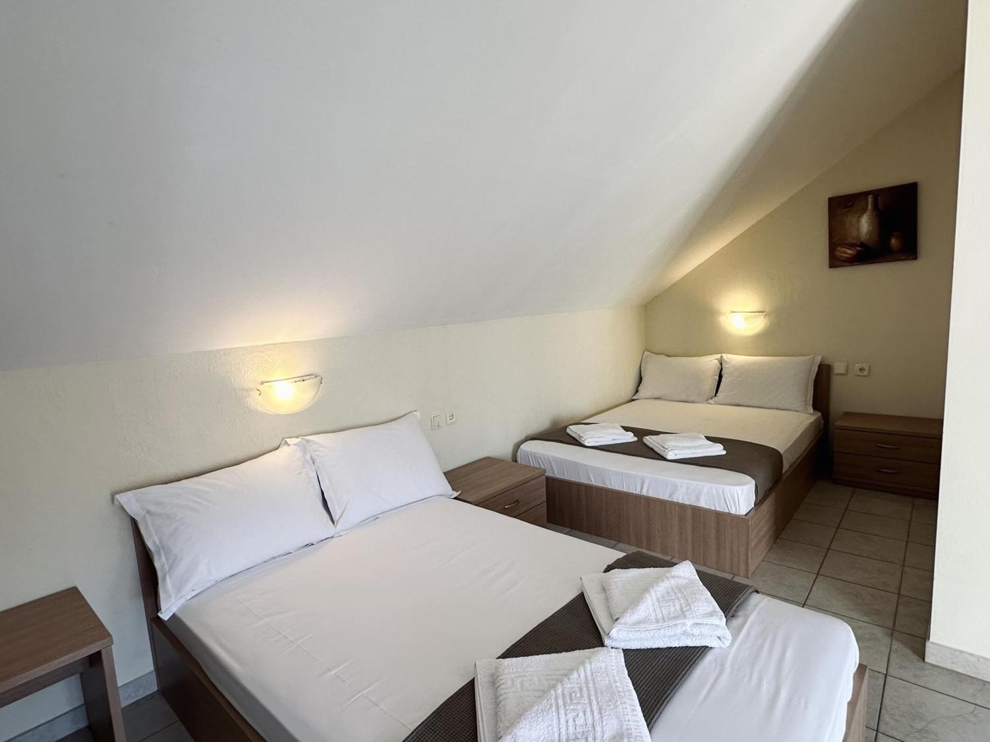 Anna Rooms Vrasná Pokoj fotografie